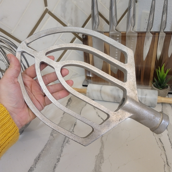 Hobart mixer compatible attachments. 12" whisk and beater paddle. - Picture 5 of 11